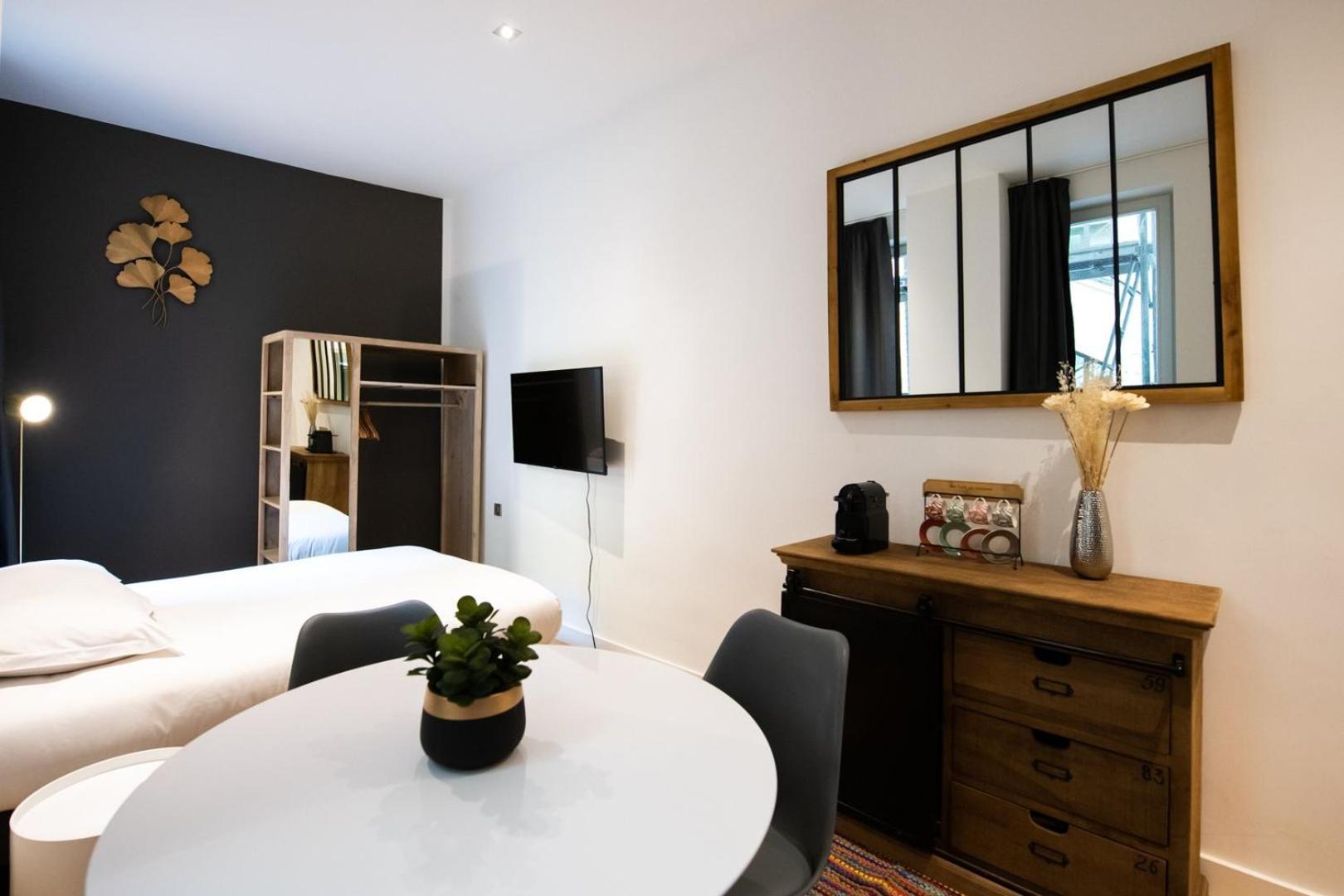 Le St Germain - Petillant Studio Decore Avec Gout En Centre-Ville Lyon Luaran gambar